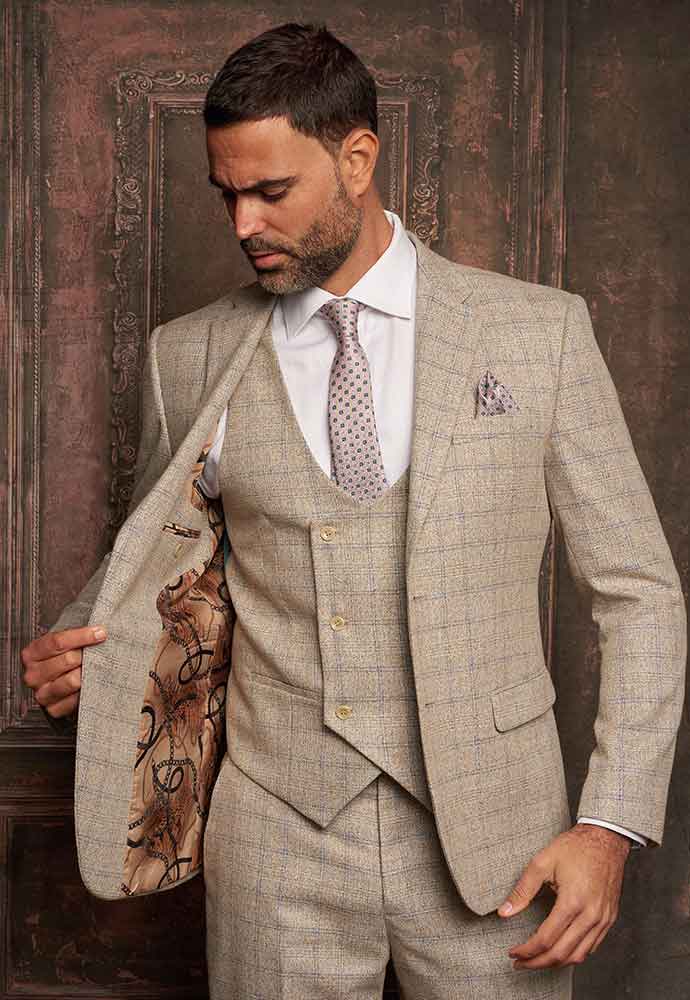 Beige check 3-piece suit
