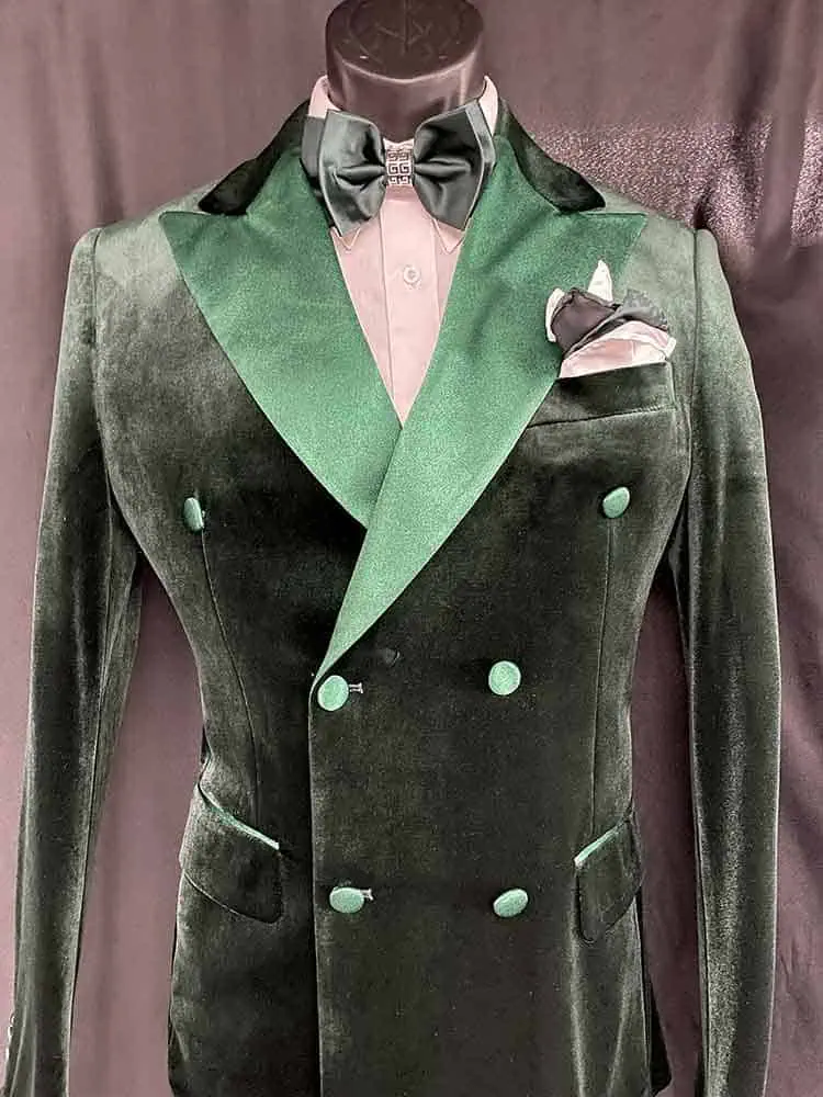 2-pc Green velvet double-breasted suit - Men In Style Orlando